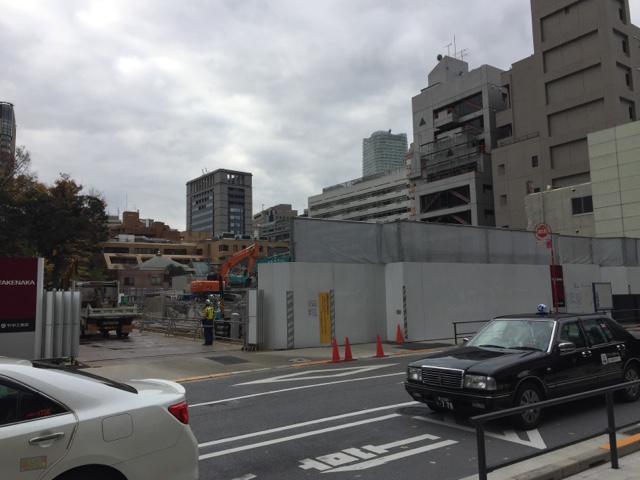 西島眼鏡旧店舗解体の様子